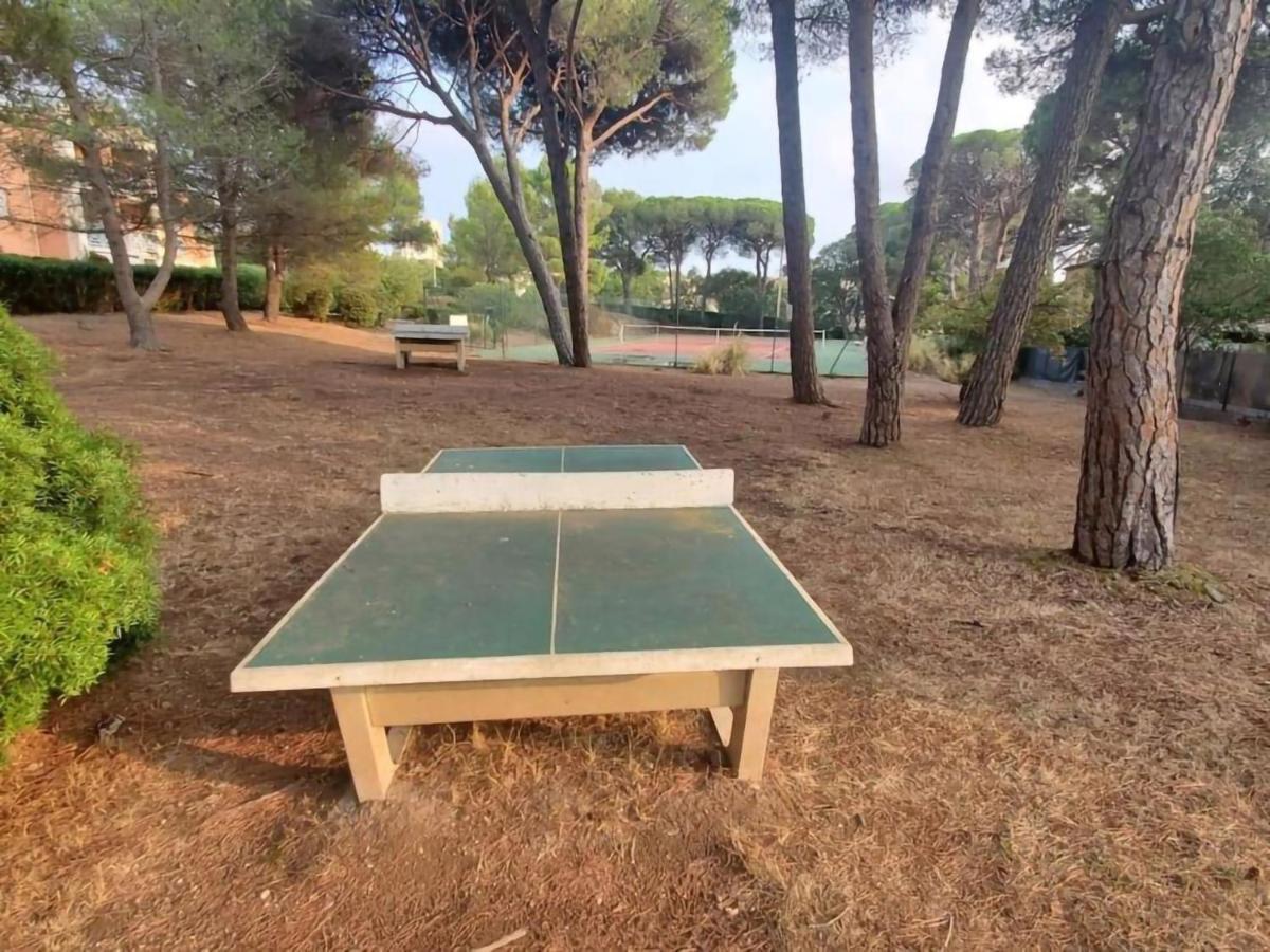 Oasis Des Grands Pins - Saint-Raphael - Residence Privee Avec Grande Piscine & Tennis Privee Εξωτερικό φωτογραφία
